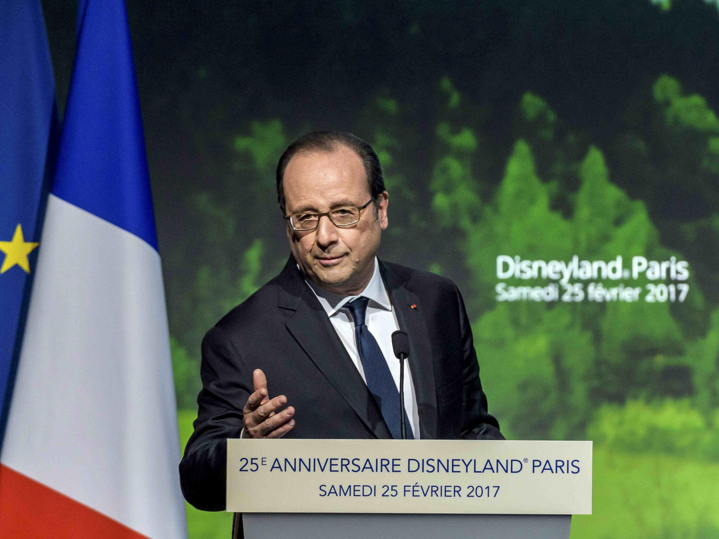 Francois Hollande mocks Donald Trump by inviting him to Disneyland Paris