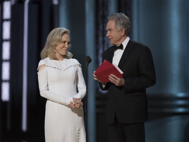 Faye Dunaway and Warren Beatty... with the wrong envelope