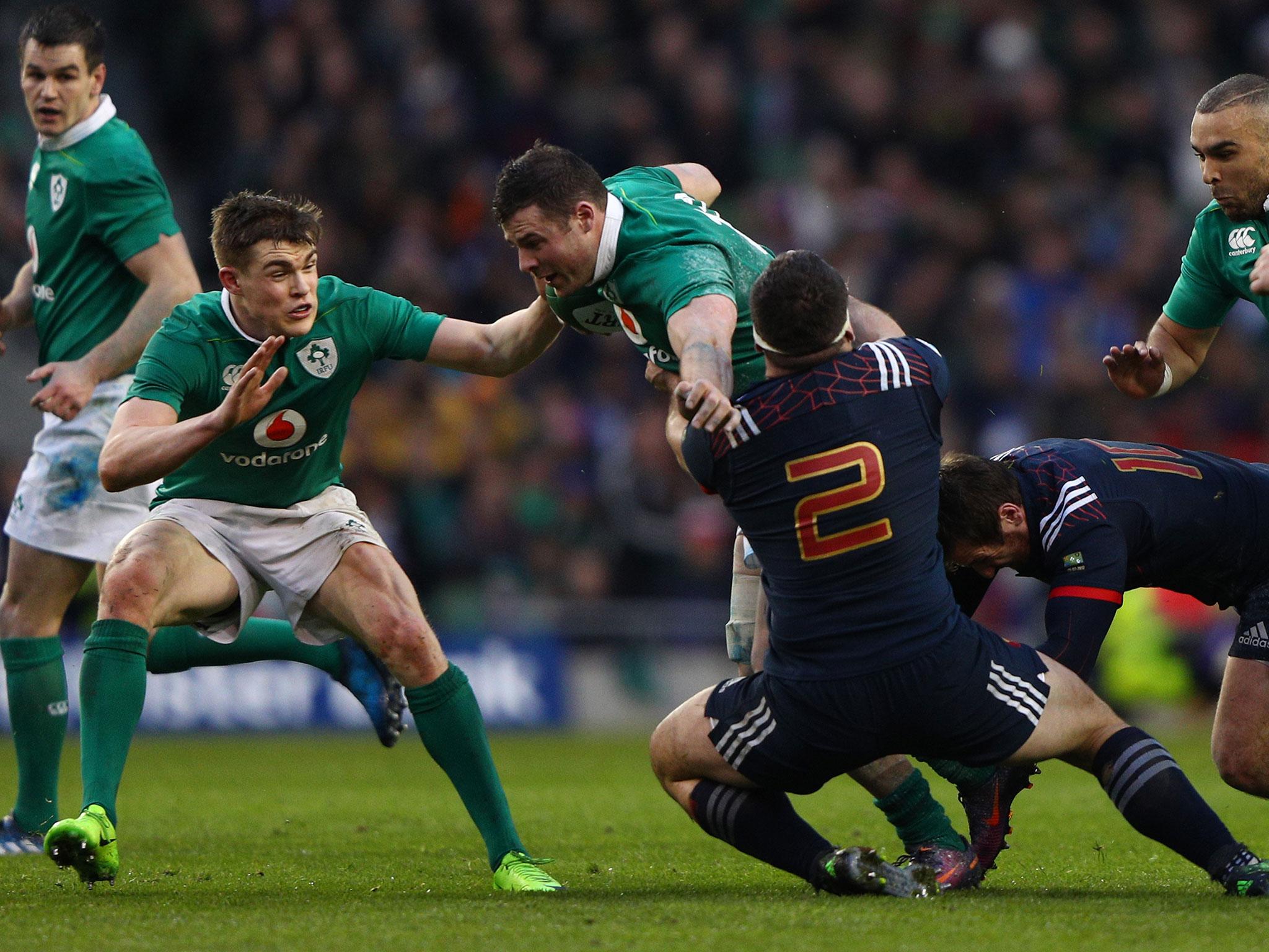 Henshaw gives you the understanding with Jonathan Sexton combined with a player who not only thrives on front-foot ball but also can cope with beating the gain line when on the back-foot – a very handy trait to have in the locker. He can also cover at outside centre, which on a Lions tour is a major boost.