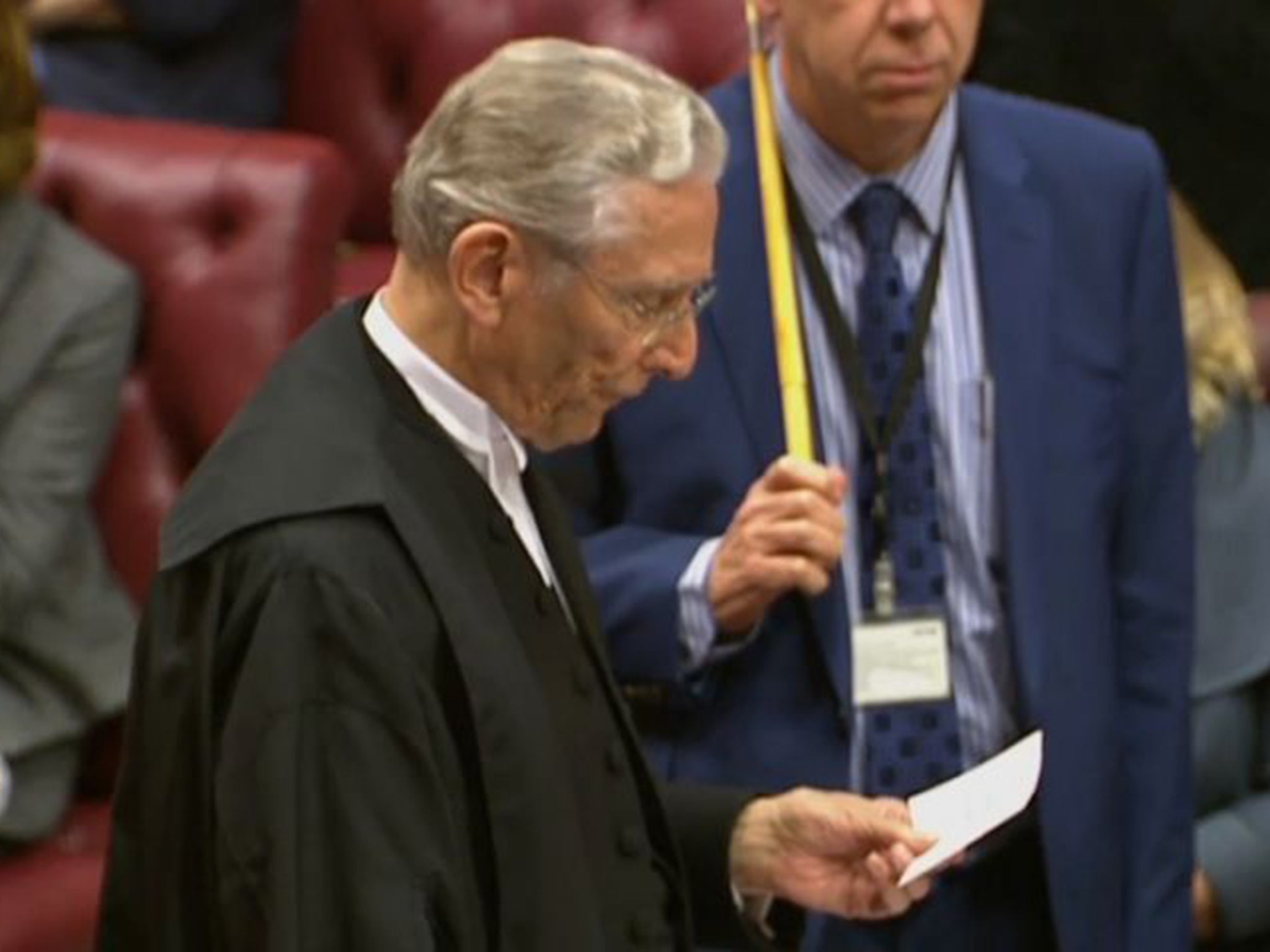 The Speaker of the House of Lords, Lord Fowler, delivers the result of Wednesday’s vote in the Upper House