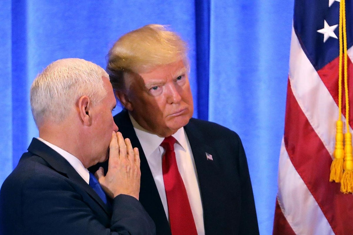 US spies have 'considerable intelligence' on high-level Trump-Russia talks,  claims ex-NSA analyst | The Independent | The Independent