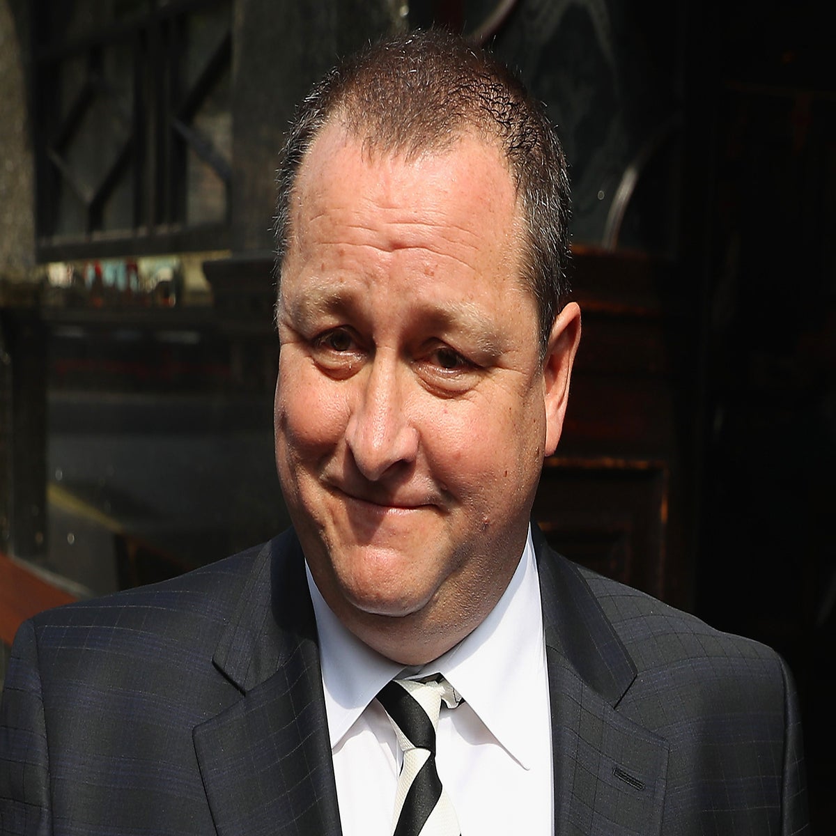 Sports Direct's Mike Ashley 'drank 12 pints with vodka chasers then vomited  into fireplace at company meeting' | The Independent | The Independent