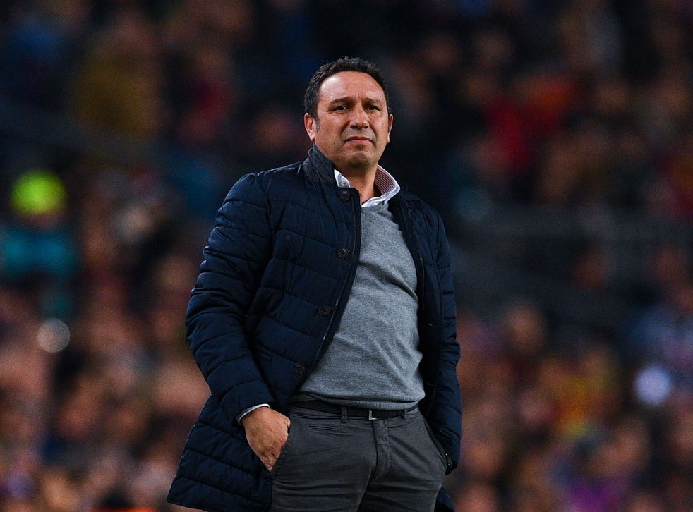 Eusebio Sacristan Rules Himself Out Of Barcelona Running And Jorge Sampaoli Talks Down Replacing Luis Enrique The Independent The Independent