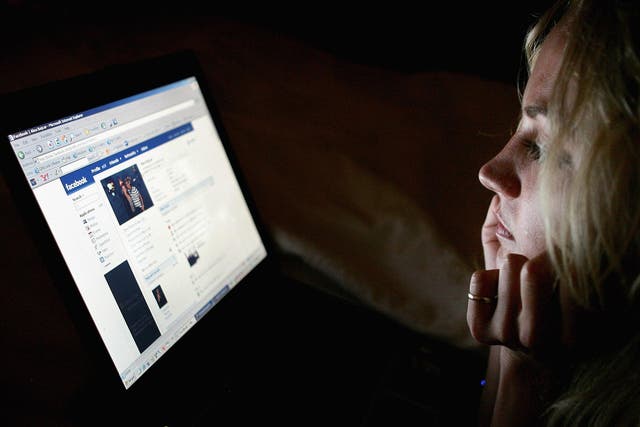 Social media increases loneliness, the latest study by the University of Pittsburgh found