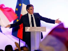 Macron poll boost in French presidential race as Fillon crisis deepens