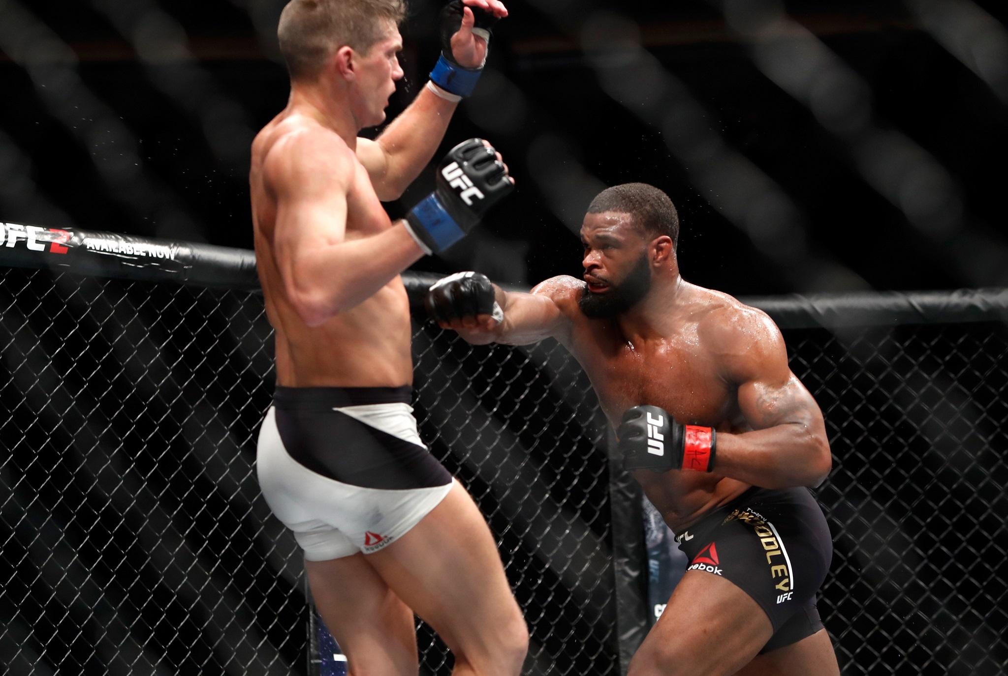 Tyron Woodley secured a majority decision victory over Stephen 'Wonderboy' Thompson at UFC 209