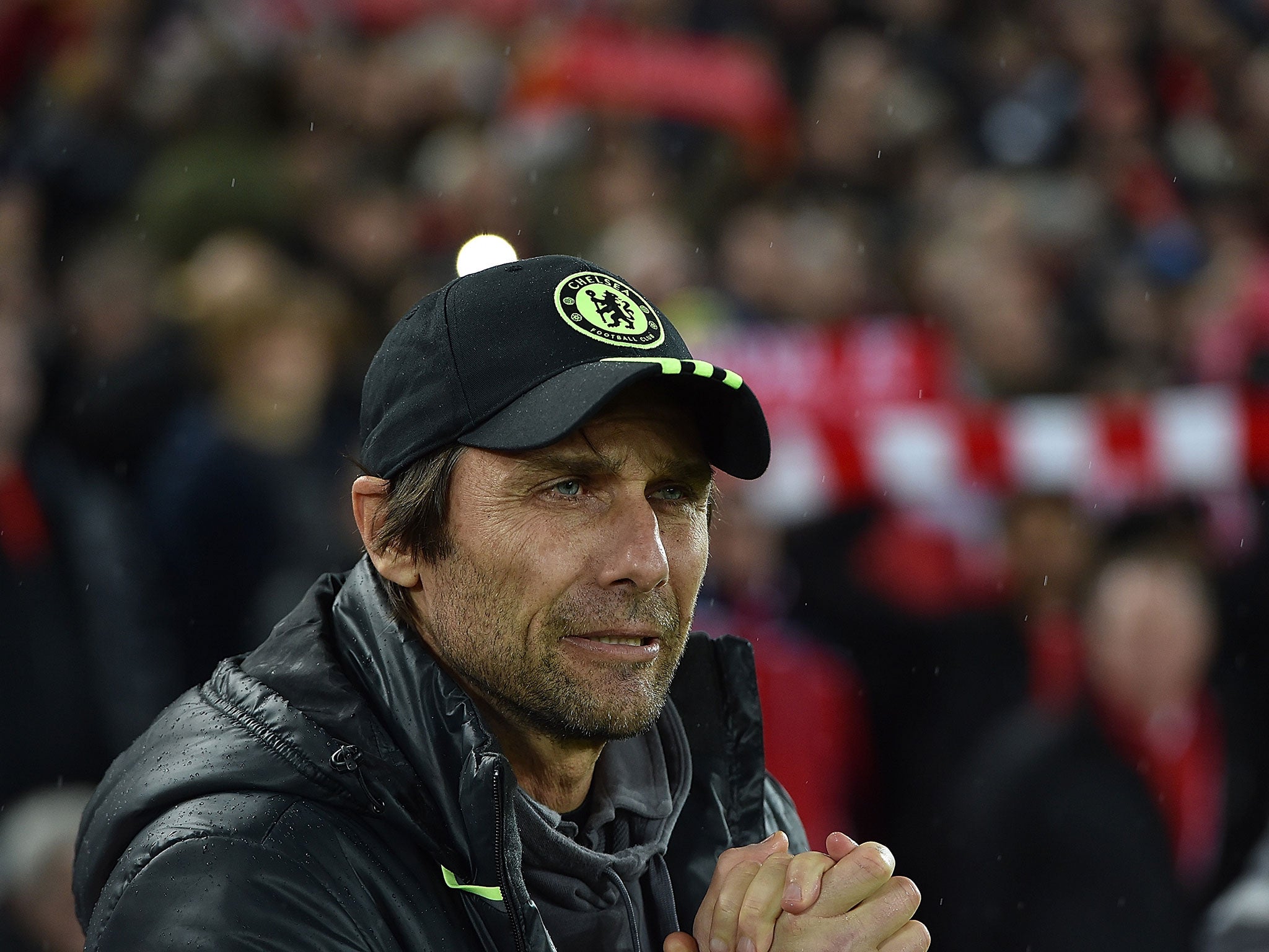 Conte expects a combative showdown at the London Stadium