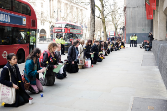 Protesters gather outside KCL on Saturday 3 March to support the hunger strike and demand divestment
