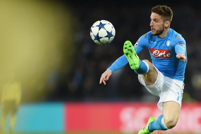 Dries Mertens controlling the ball for Napoli