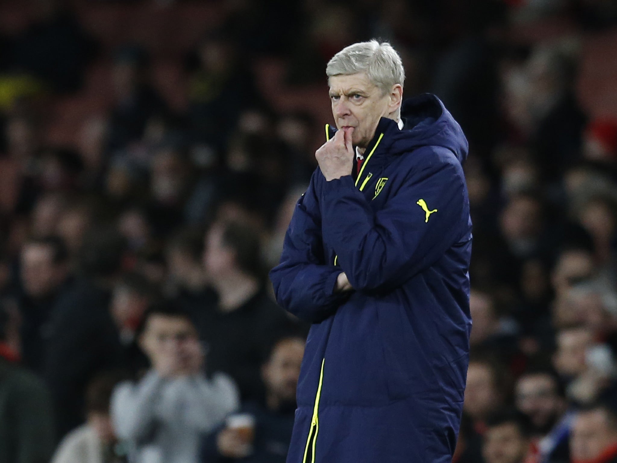 Arsene Wenger believes Bayern are 'lonely on the market' in Germany