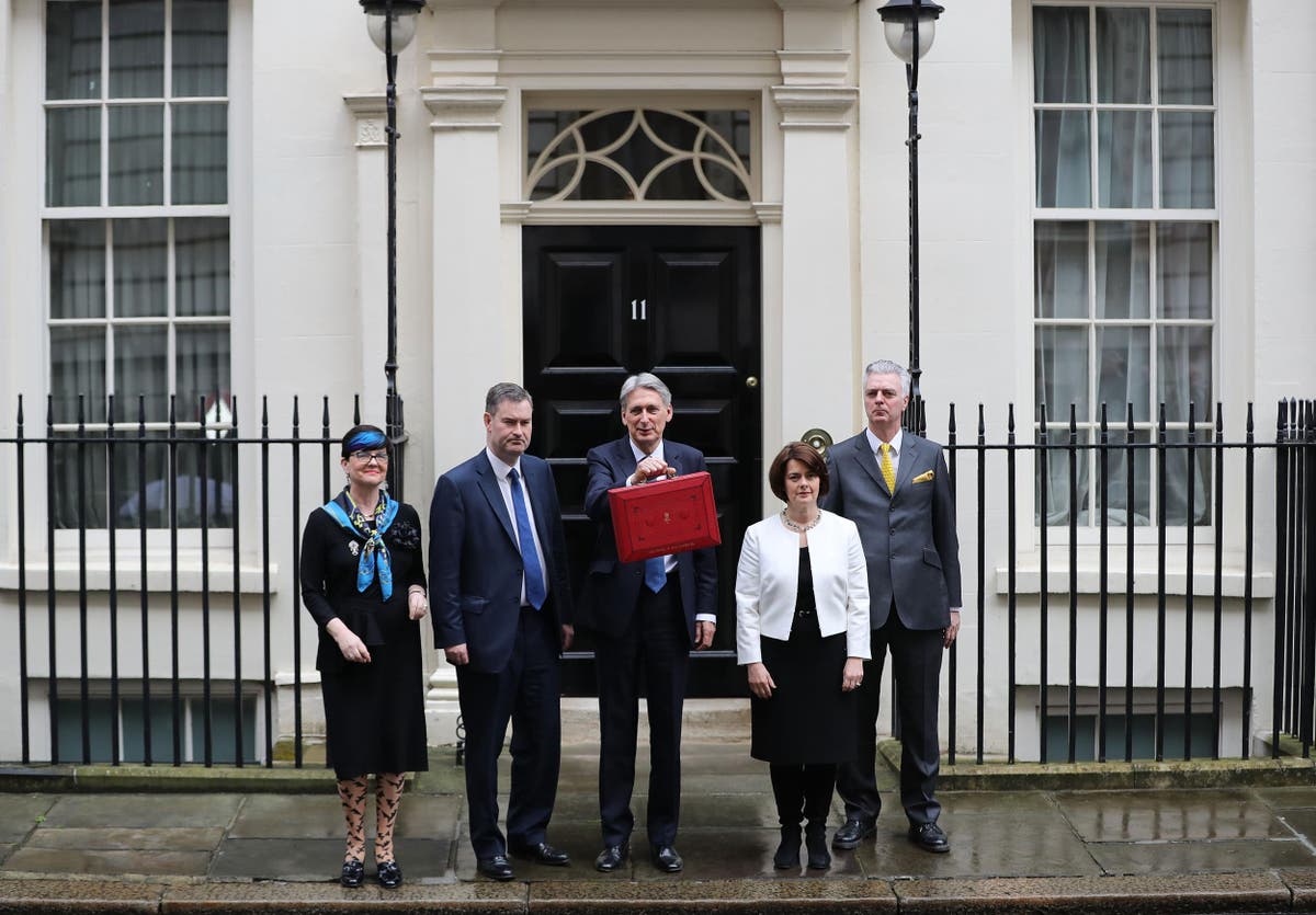 Budget 2017 Philip Hammond's tax raid on the gig economy labelled