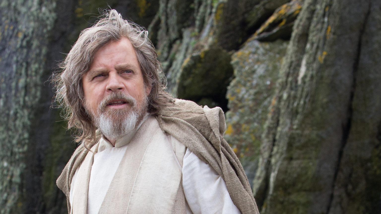 Star Wars 8 Opening scene, Luke Skywalker's first line revealed in Disney screening | The | The Independent