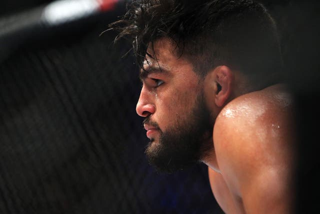<p>Kelvin Gastelum has sustained an injury, ruling him out of his fight with Nassourdine Imavov (Getty)</p>