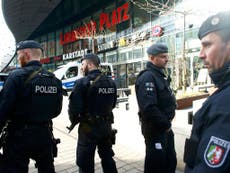 German shopping centre shut down over attack threat
