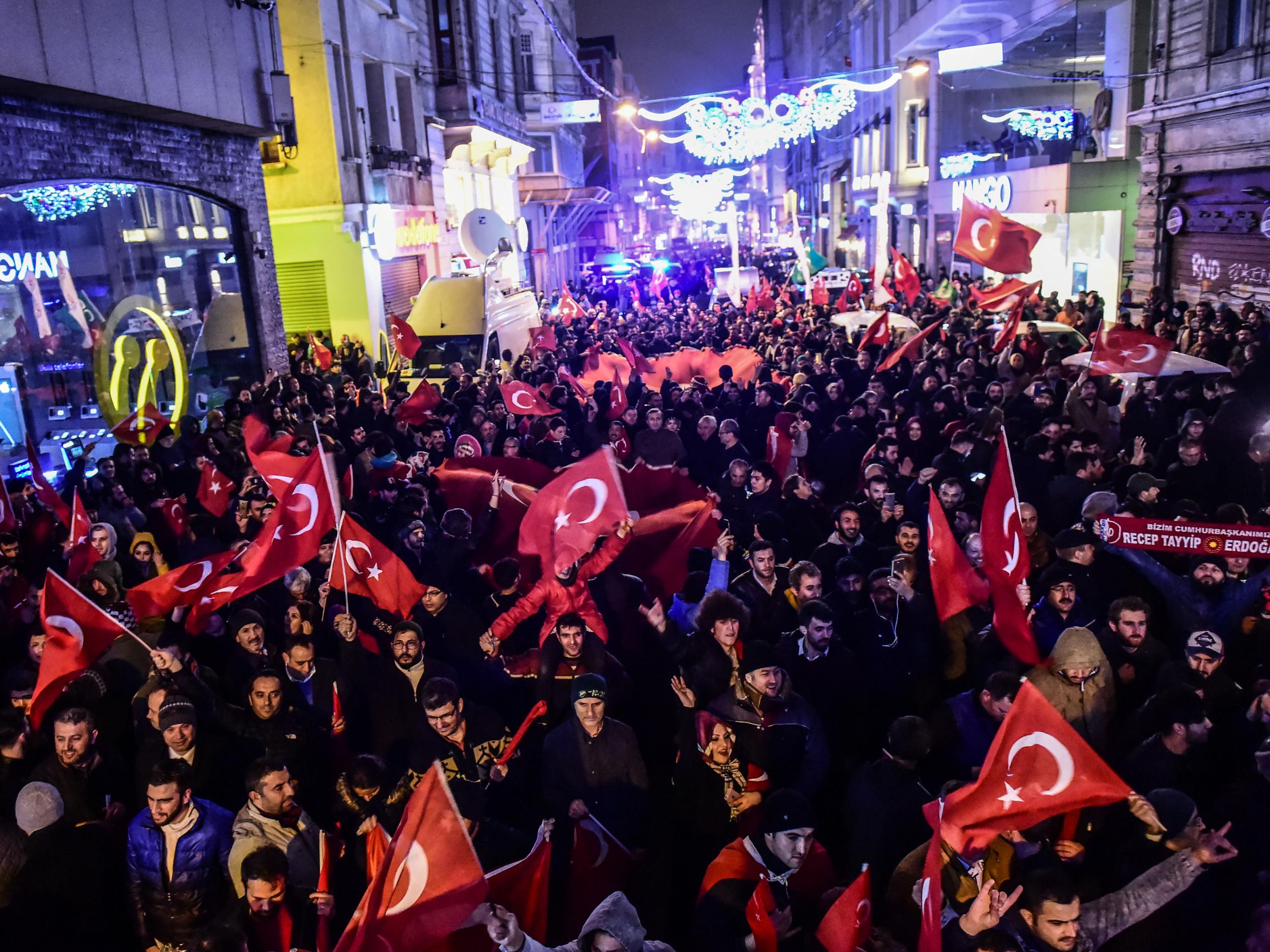 Protestors at a Saturday night demonstration in front of the consulate of the Netherlands in Istanbul