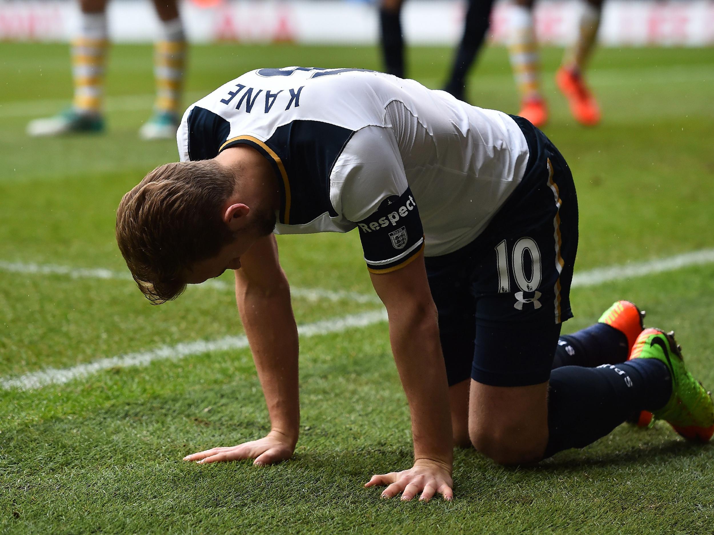 Kane was forced off in the first half of Tottenham's 6-0 win