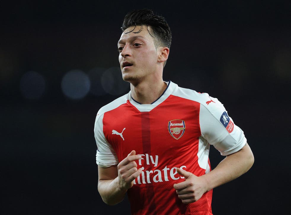 Mesut Özil is reported to be holding out for as much as £290,000 to commit his future to Arsenal