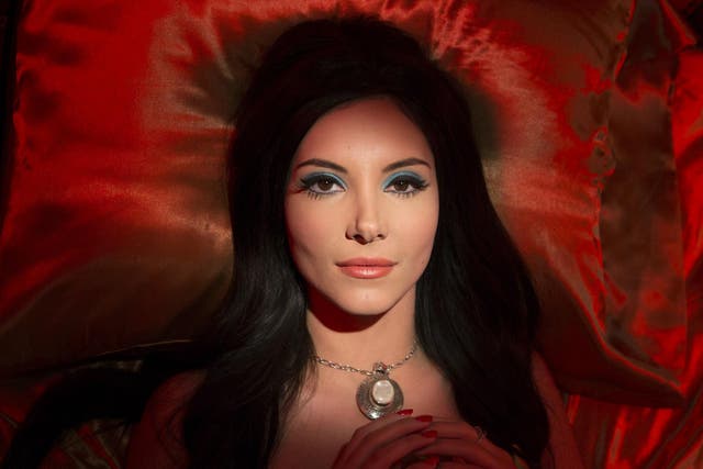 Samantha Robinson plays a young witch determined to find love in Anna Biller’s ‘The Love Witch’