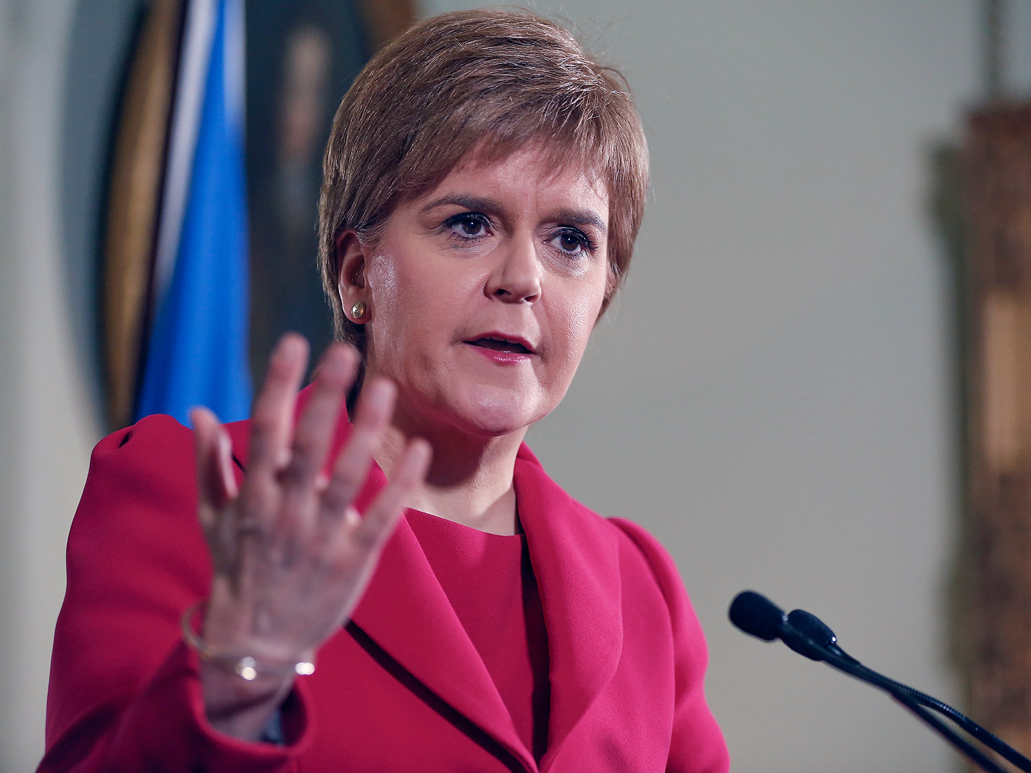 Nicola Sturgeon has apologised to those who lost their loved ones to drug misuse
