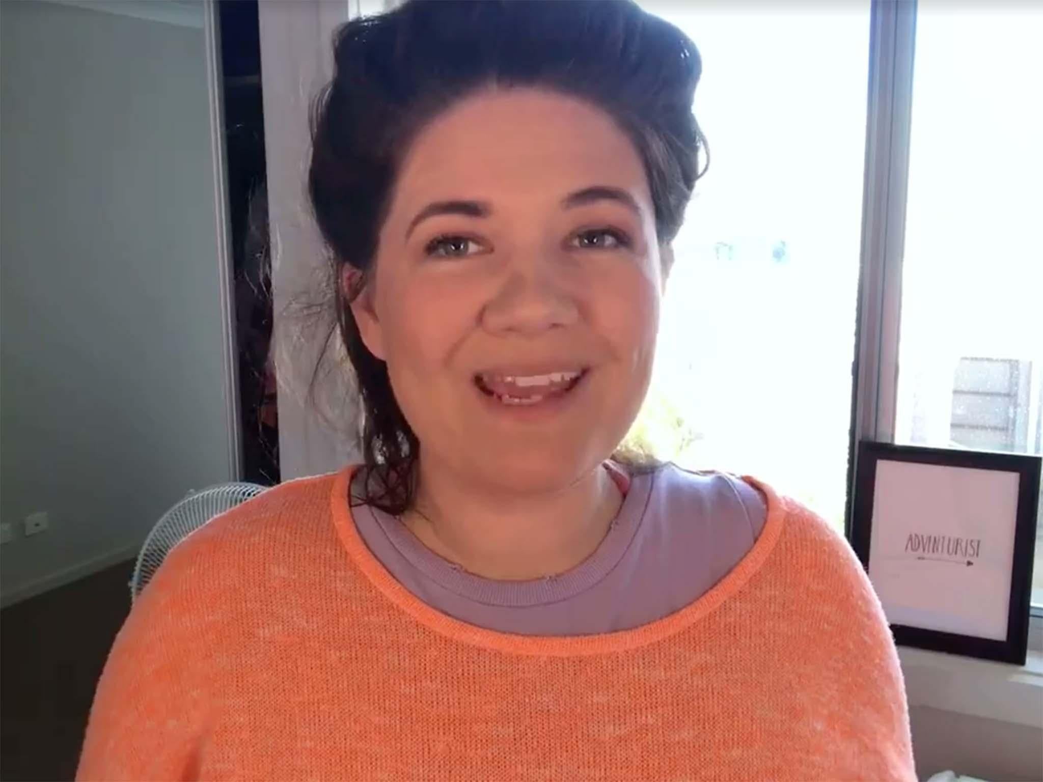 Comedian Tanya Hennessy's spoof make-up tutorial is hilariously realistic |  The Independent | The Independent