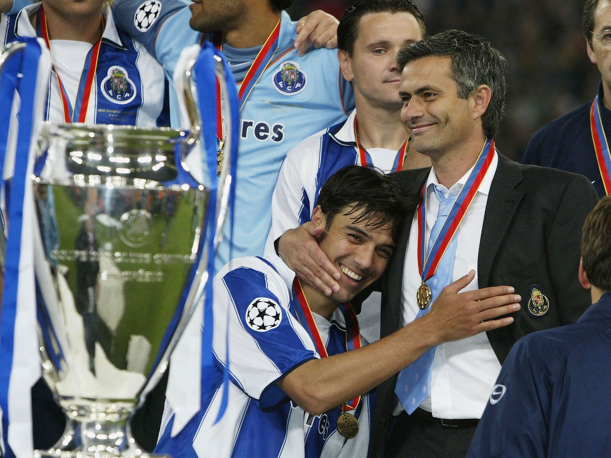Jose Mourinho celebrates winning the Champions League with Porto in 2004