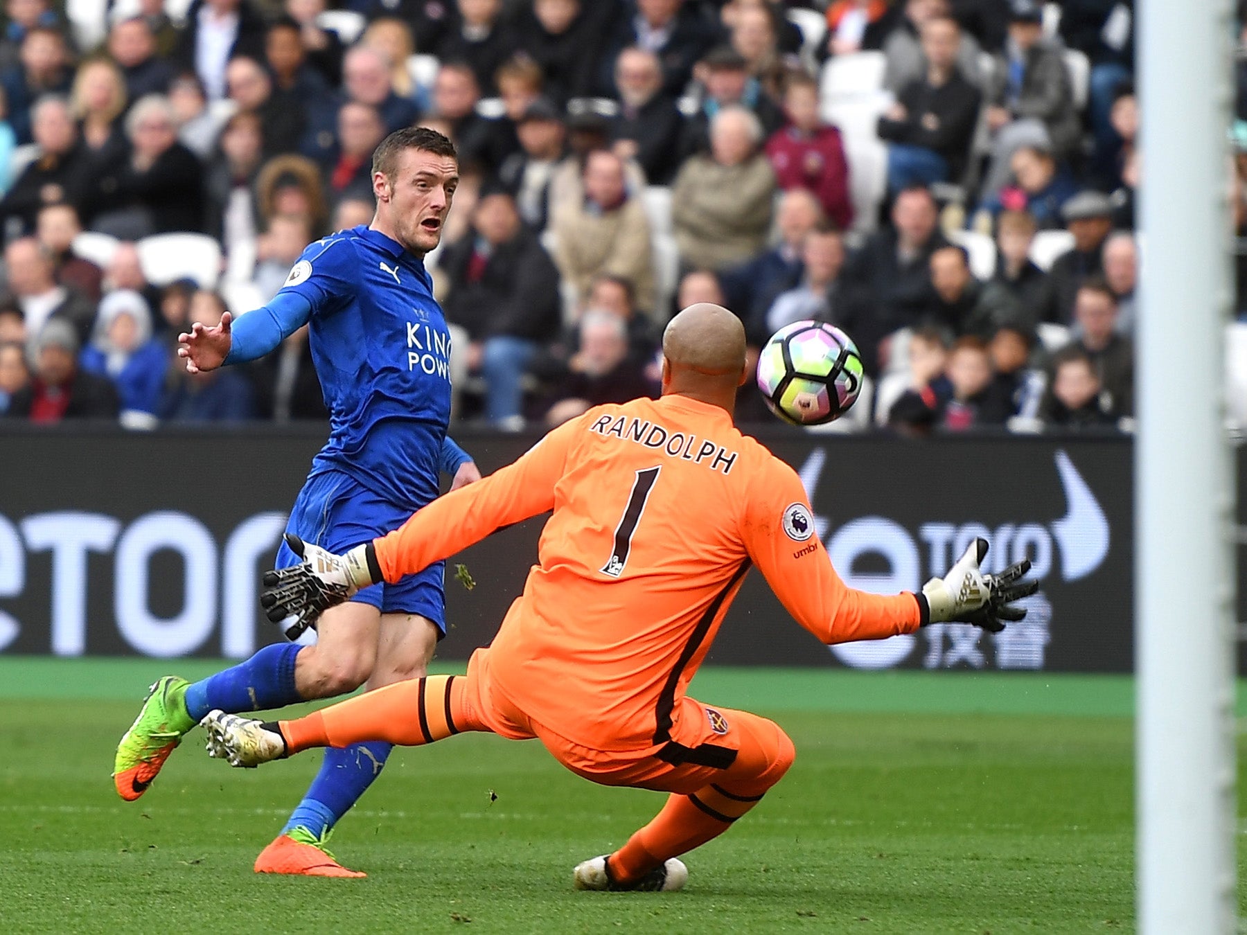 Vardy restored Leicester's two-gal advantage