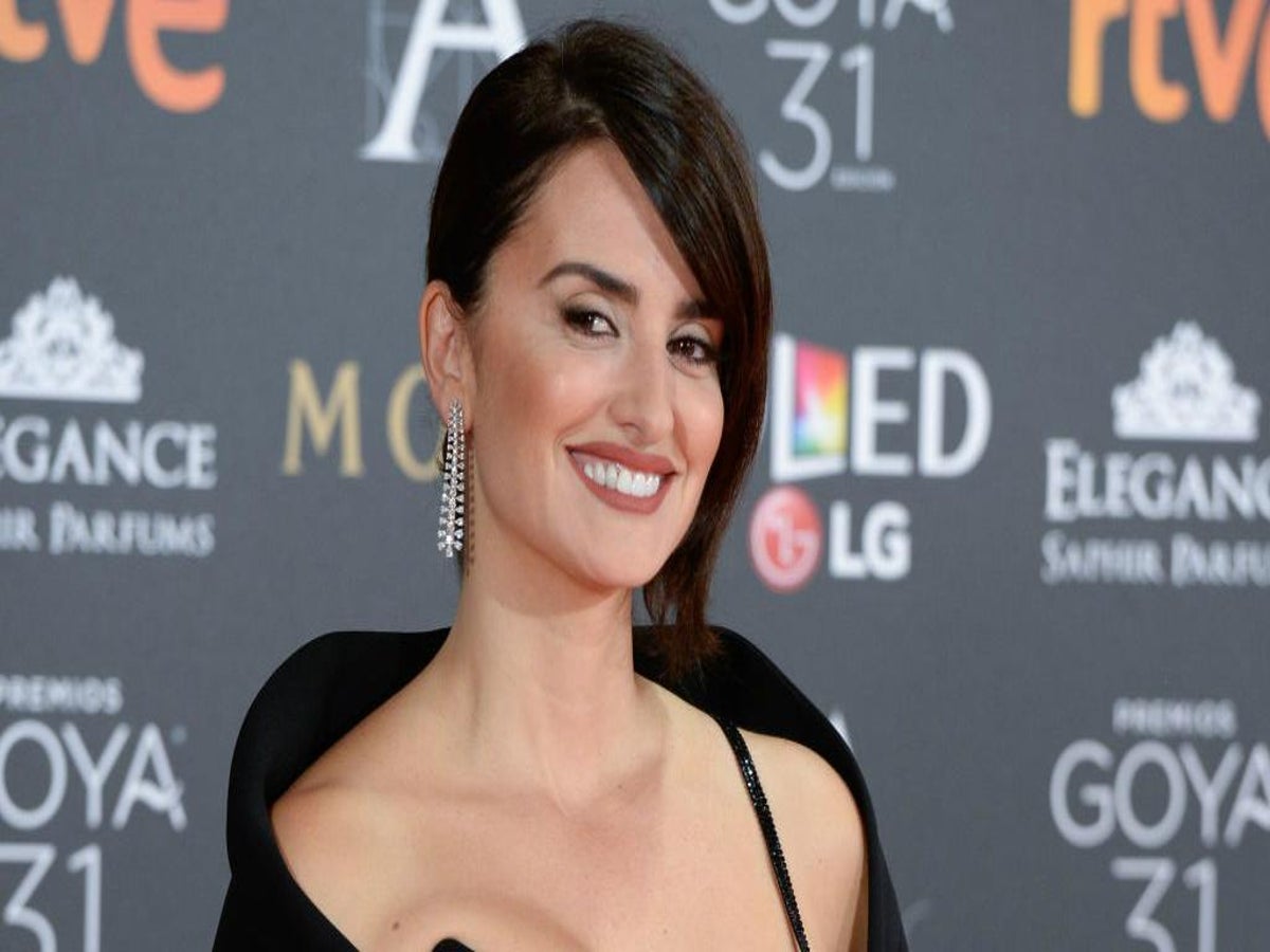 Penélope Cruz Will Play Donatella Versace in the Newest 'American