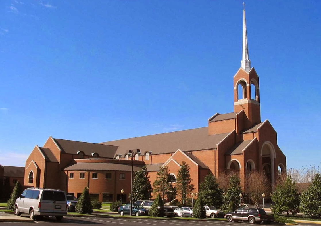 An image of Briarwood Presbyterian Church in 2014.
