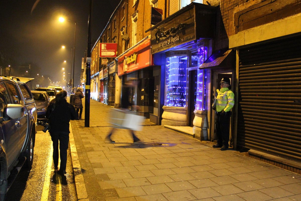 Anti-terror police make arrests after raid on address in Birmingham ...