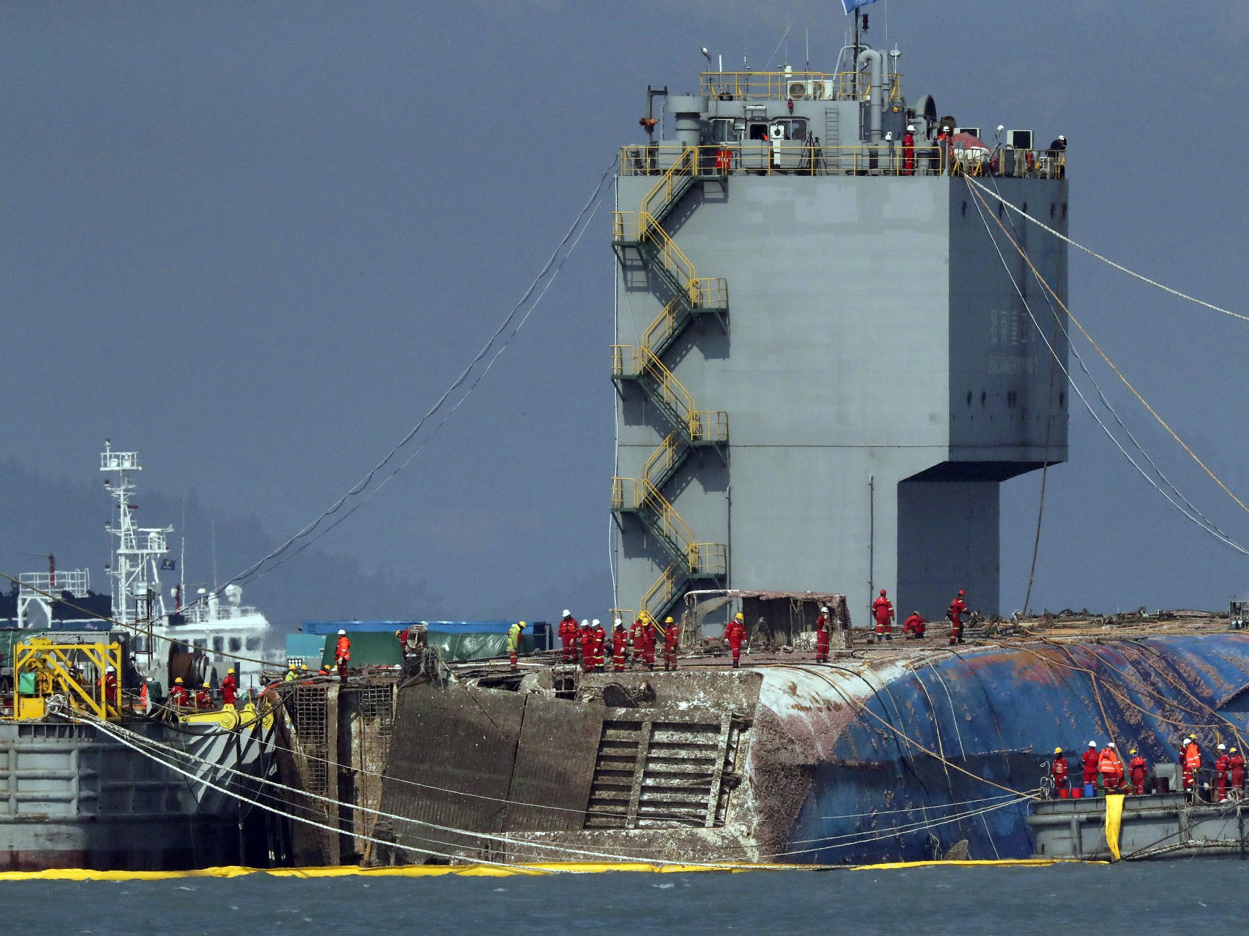 South Korean Ferry Dredged Up Three Years After Sinking