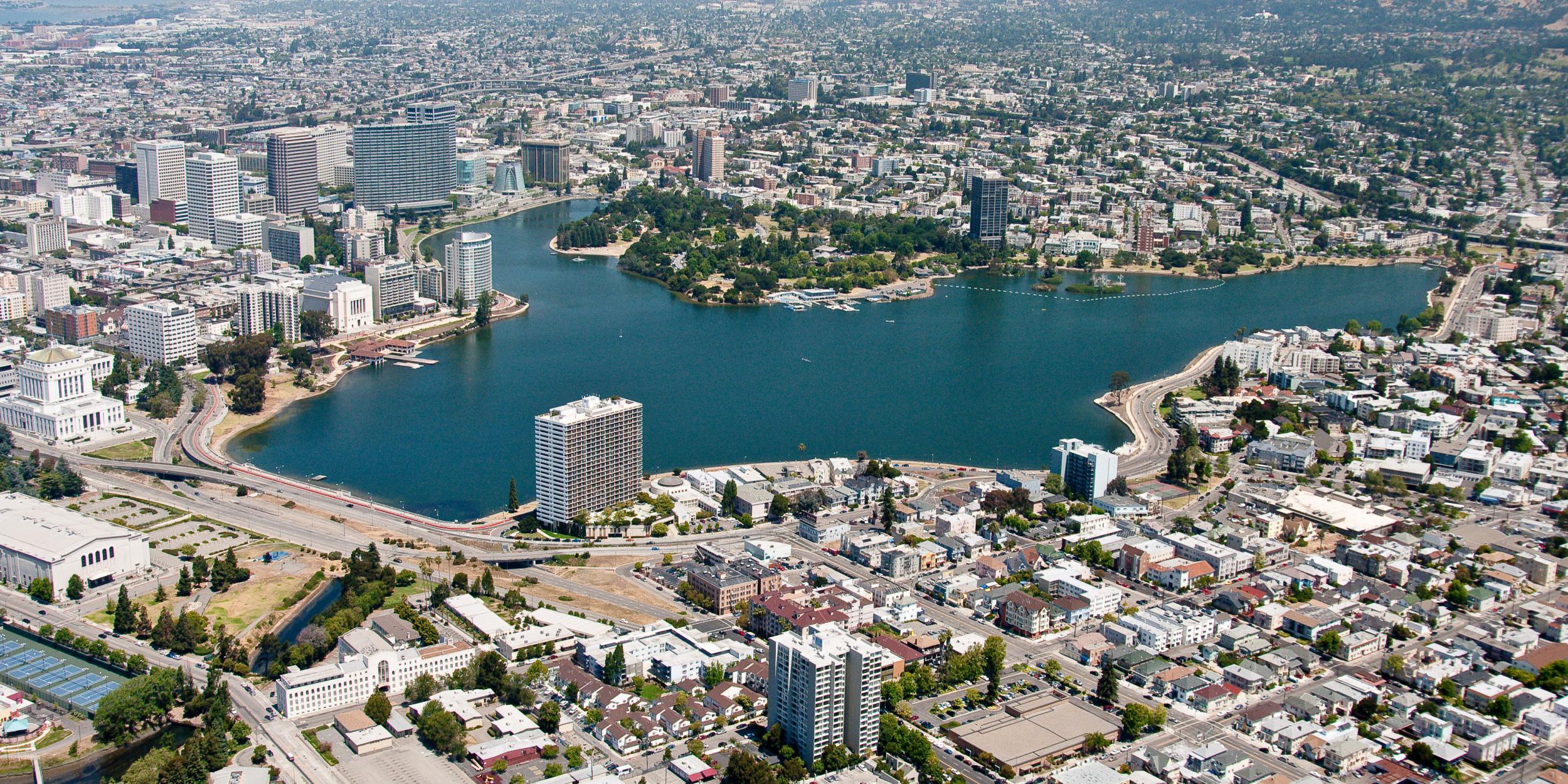 An aerial view of Lake Merritt in the centre of Oakland