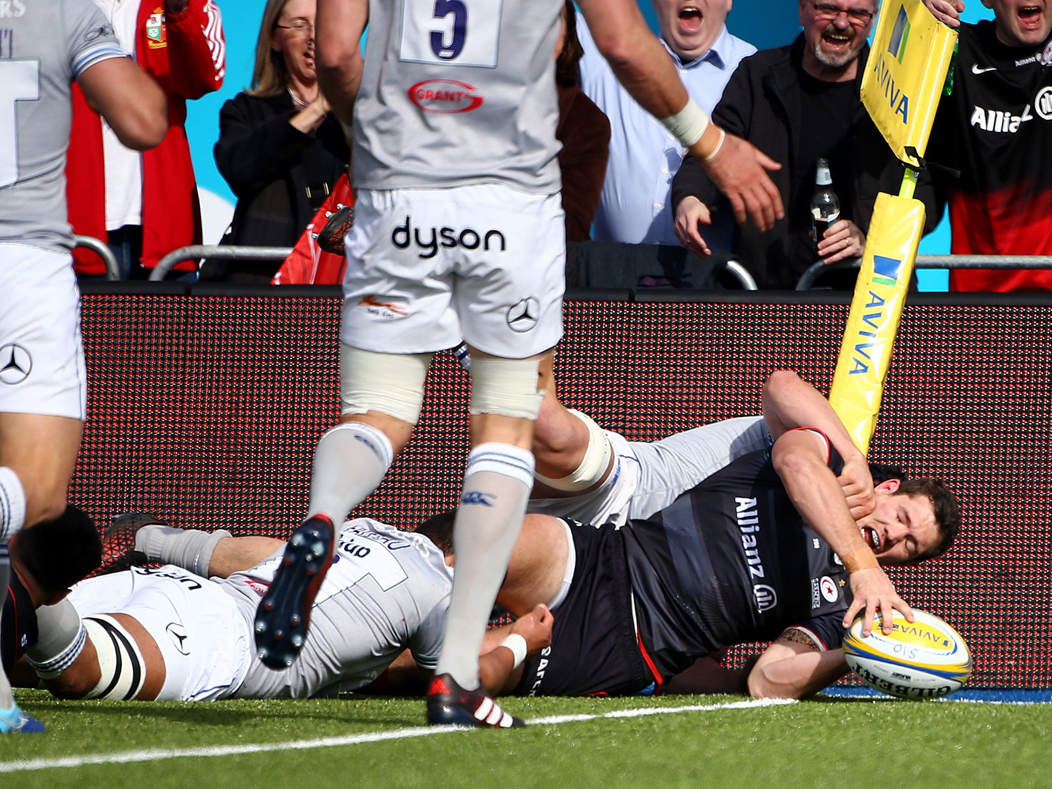 Alex Goode scores Saracens's third try against Bath on Sunday