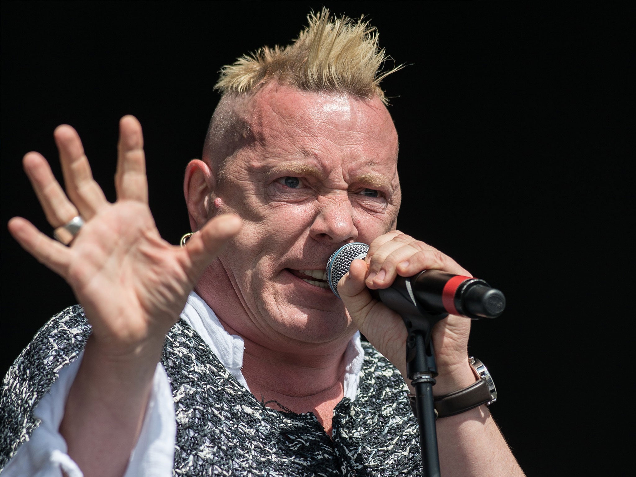 Sex Pistols John Lydon Comes Out In Support Of Trump Brexit And Nigel Farage The Independent