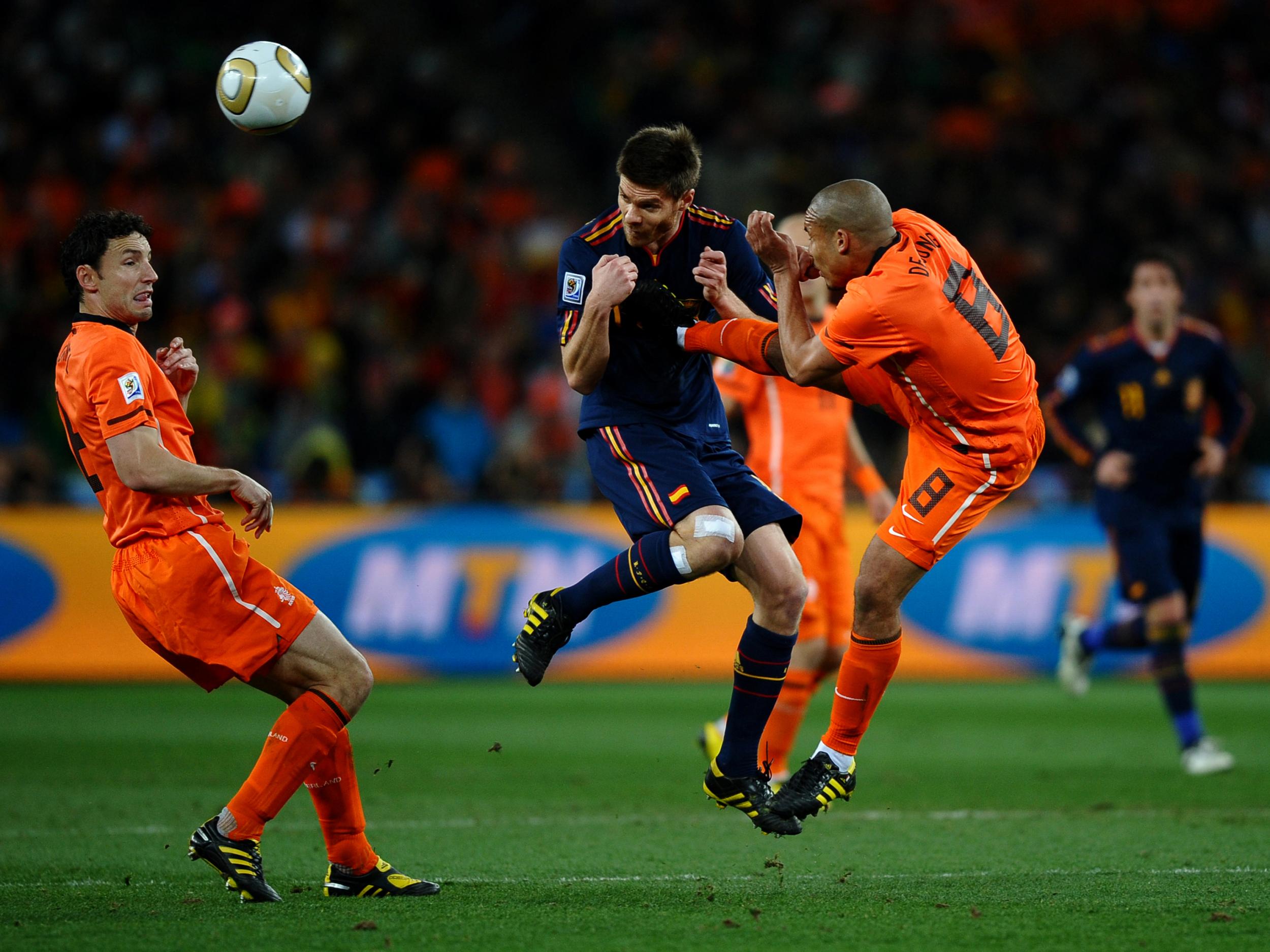 Holland were forced to resort to kicking Spain in the 2010 World Cup final