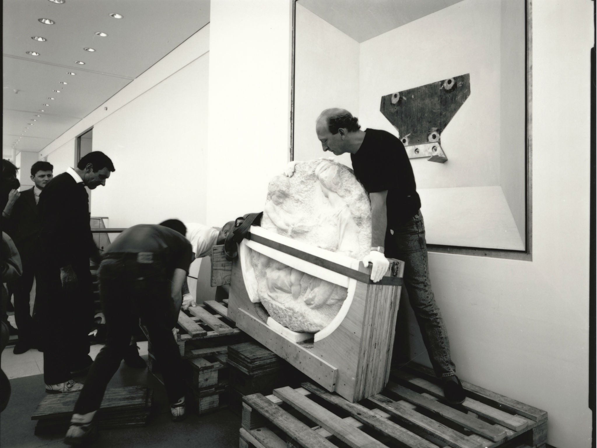 Moving Michelangelo's Tondo into the Royal Academy's Sackler Galleries in 1991