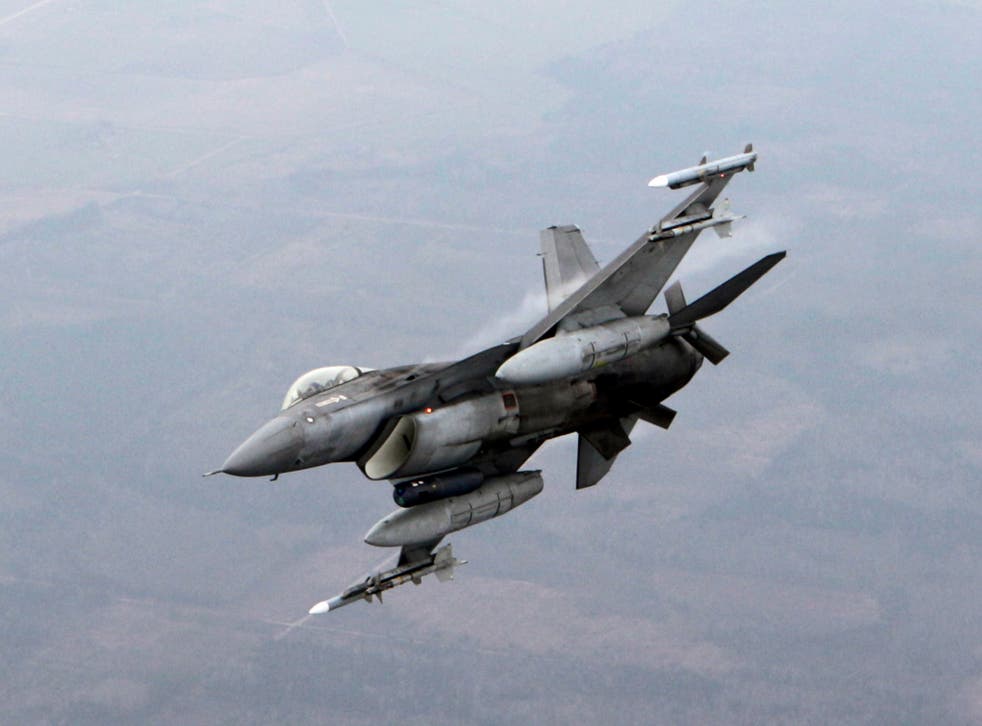 An F-16 fighter