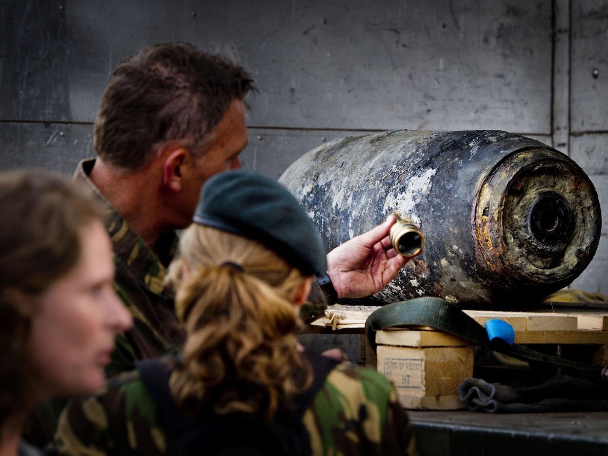 unexploded-bombs-in-hanover-may-cause-50-000-people-to-be-evacuated-from-the-german-city-the-independent-the-independent