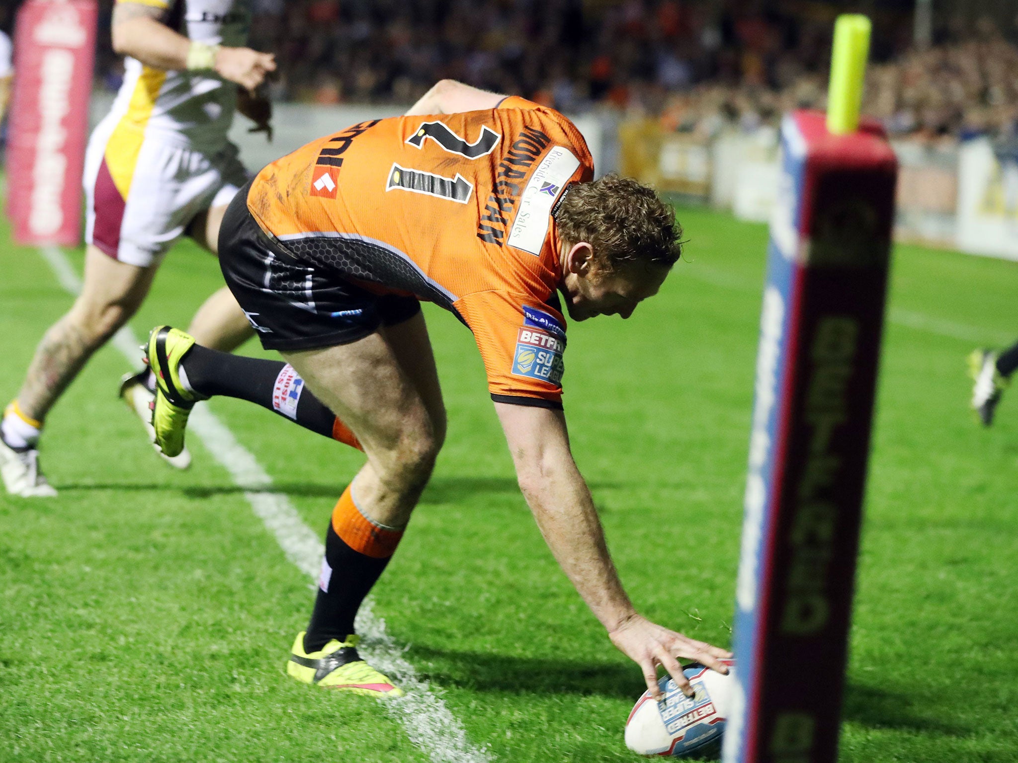 Joel Monaghan touches down for Castleford