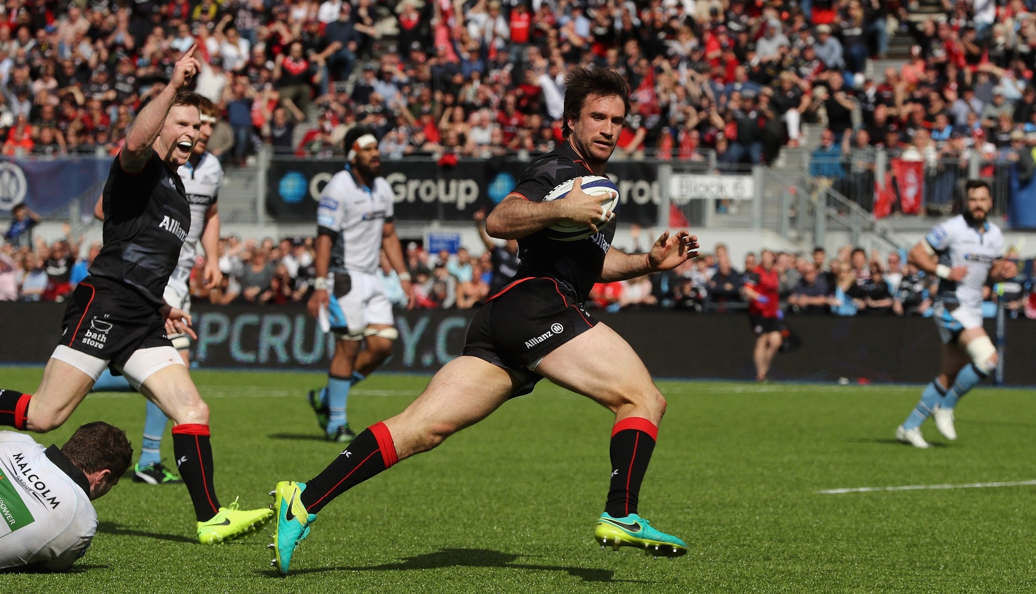 Saracens reached the semi-finals of the European Champions Cup with a 38-13 victory over Glasgow Warriors