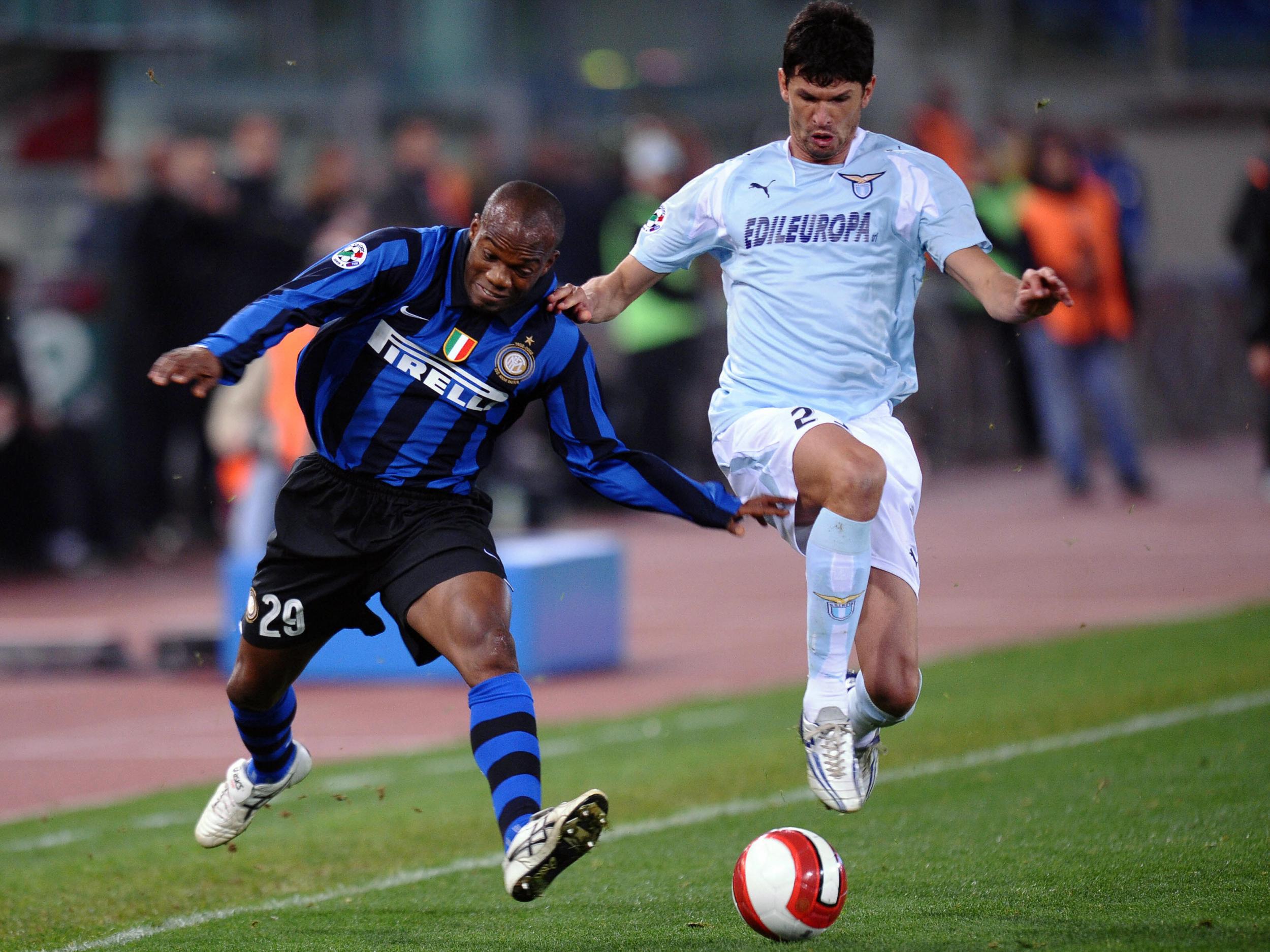 Mourinho failed to give David Suazo much of a chance when he took over at Inter in 2008 and criticised him in the press before farming him out on loan to Benfica.   “Mourinho is arrogant and selfish, and likes to assert his dominance,” Suazo later told the Honduran publication, Diez.