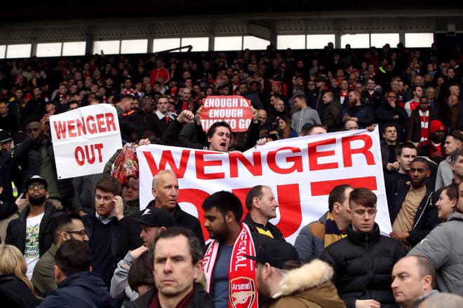 wenger out banners