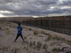 Huge drop in Mexico border crossing arrests since Trump took office