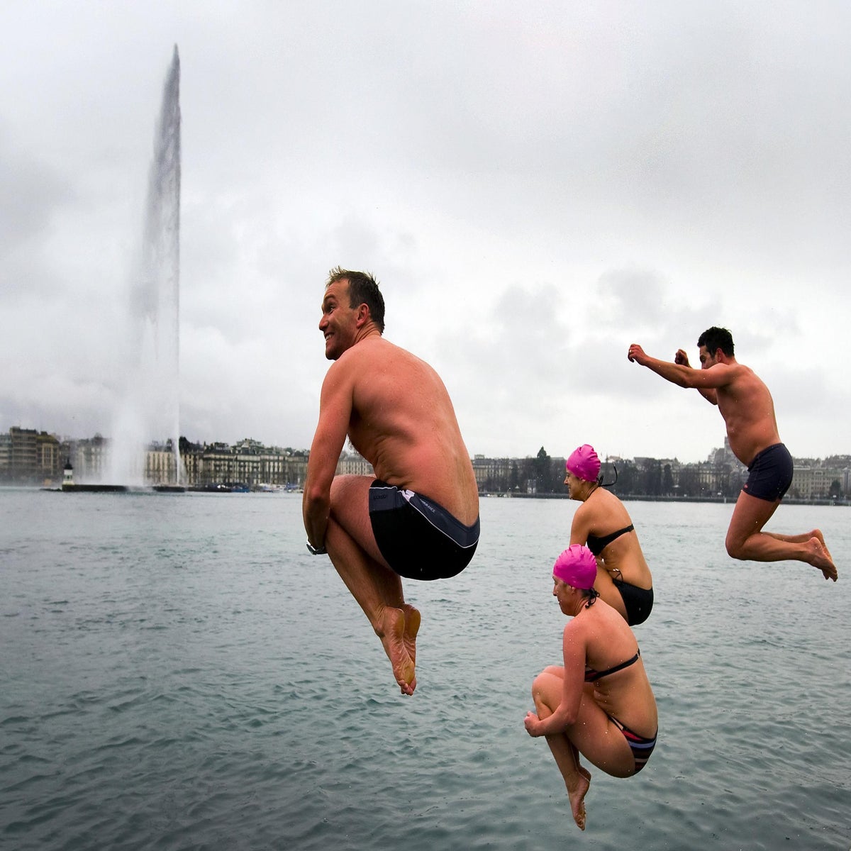 Women can now swim topless in Lake Geneva as Swiss authorities overturn  decades-old rule | The Independent | The Independent