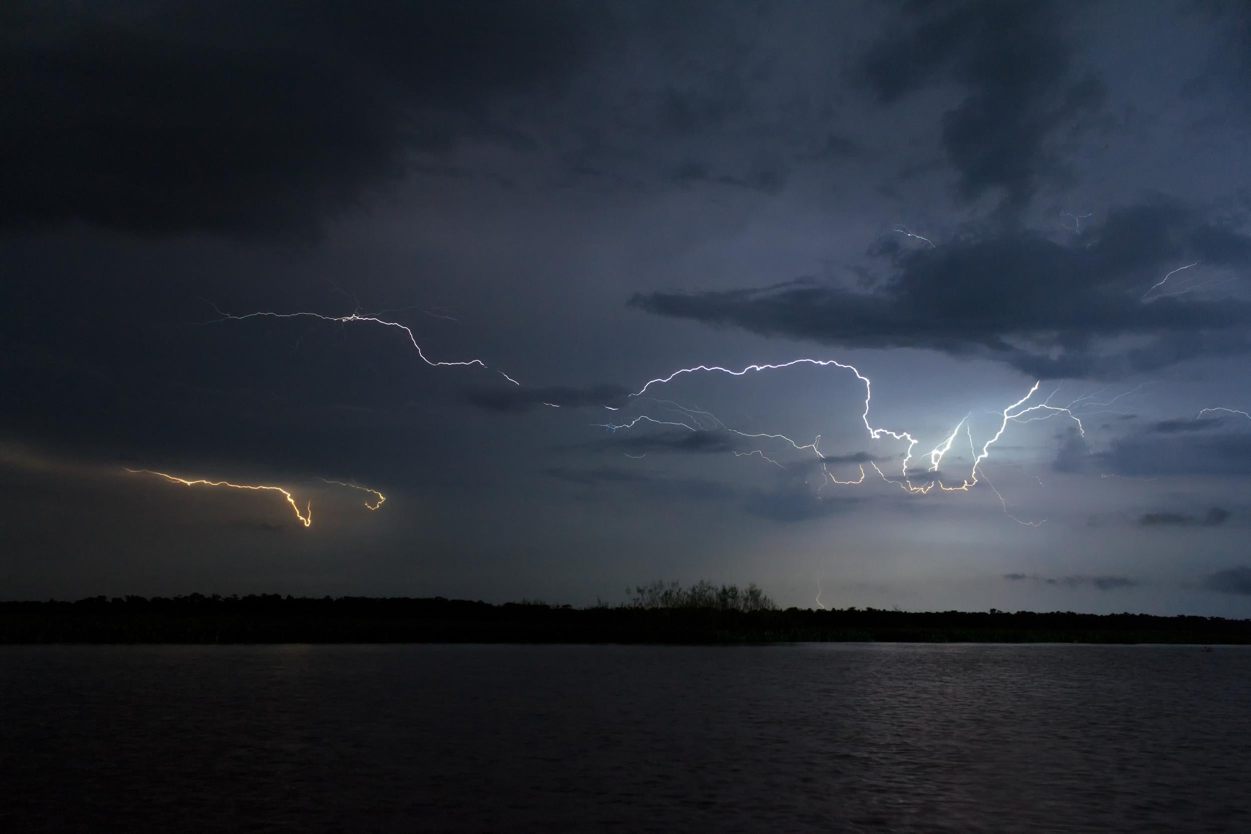 The Catatumbo Lightning over the Maracaibo lake (Fernando Flores )