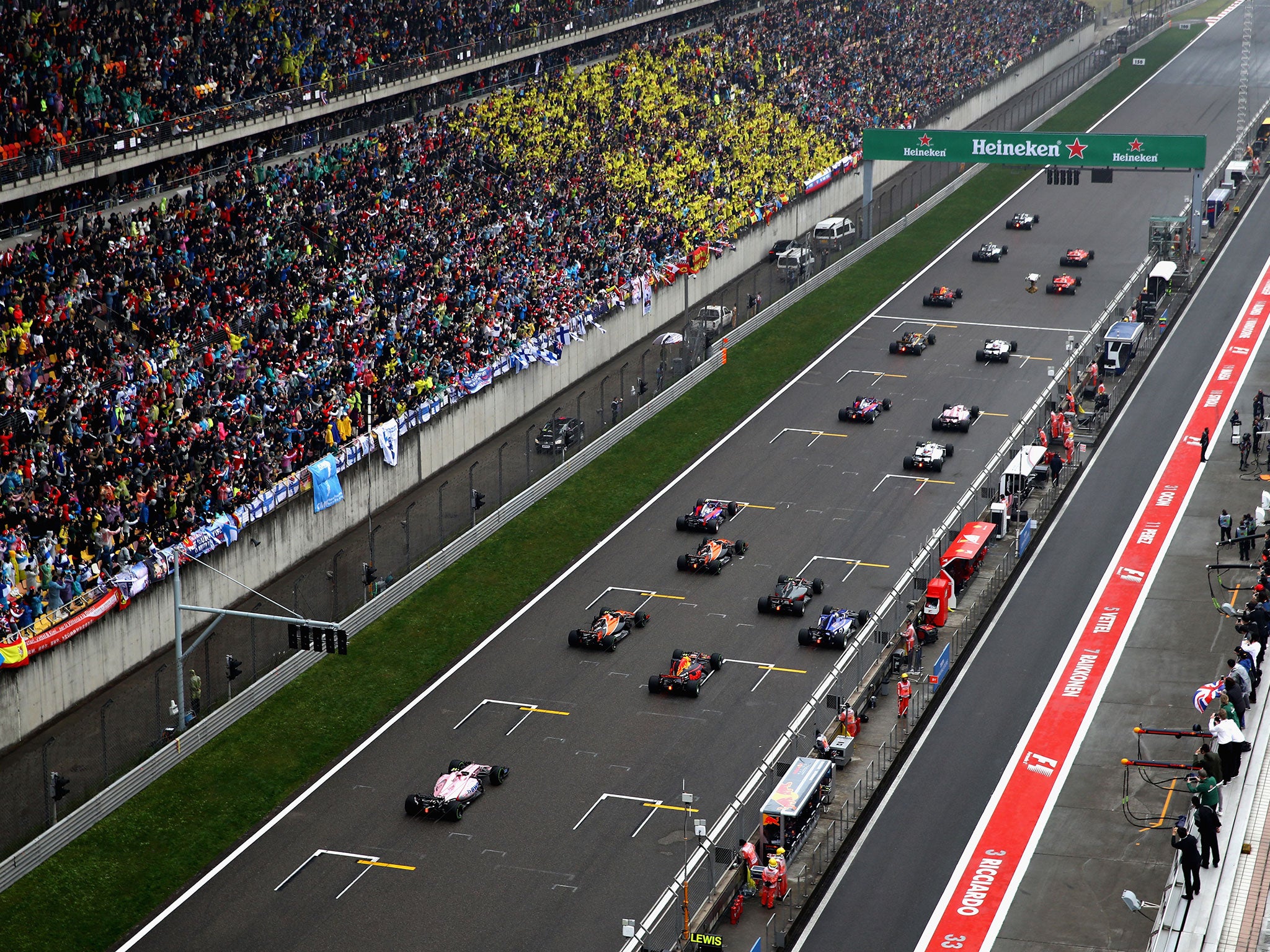 The start of the Chinese Grand Prix saw the rare sight of a standing grid in wet conditions