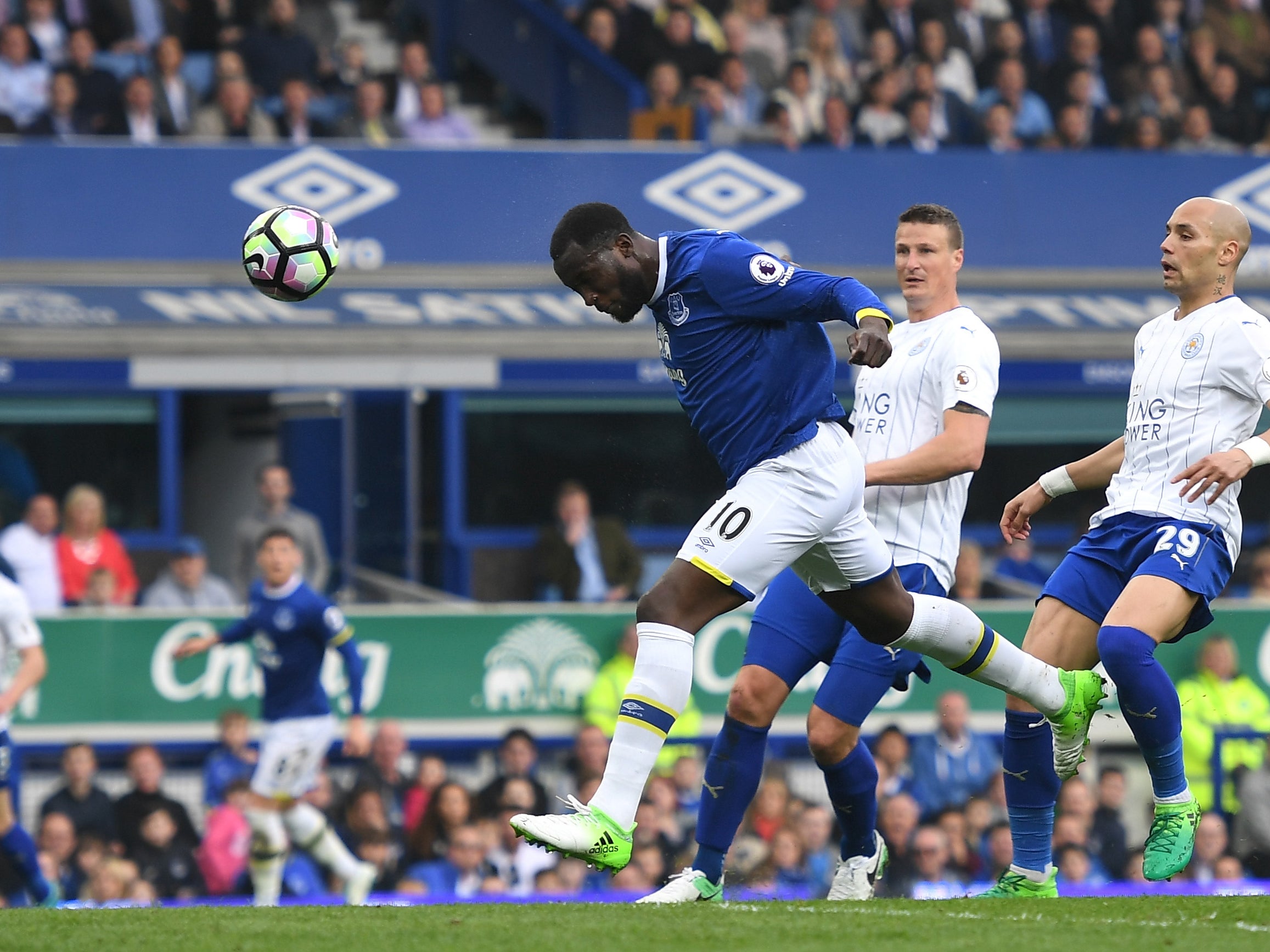 Lukaku scored Everton's second with a thumping header