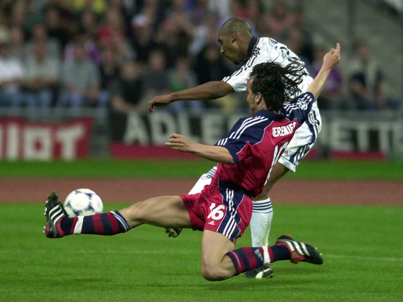 A revitalised Anelka sunk Bayern