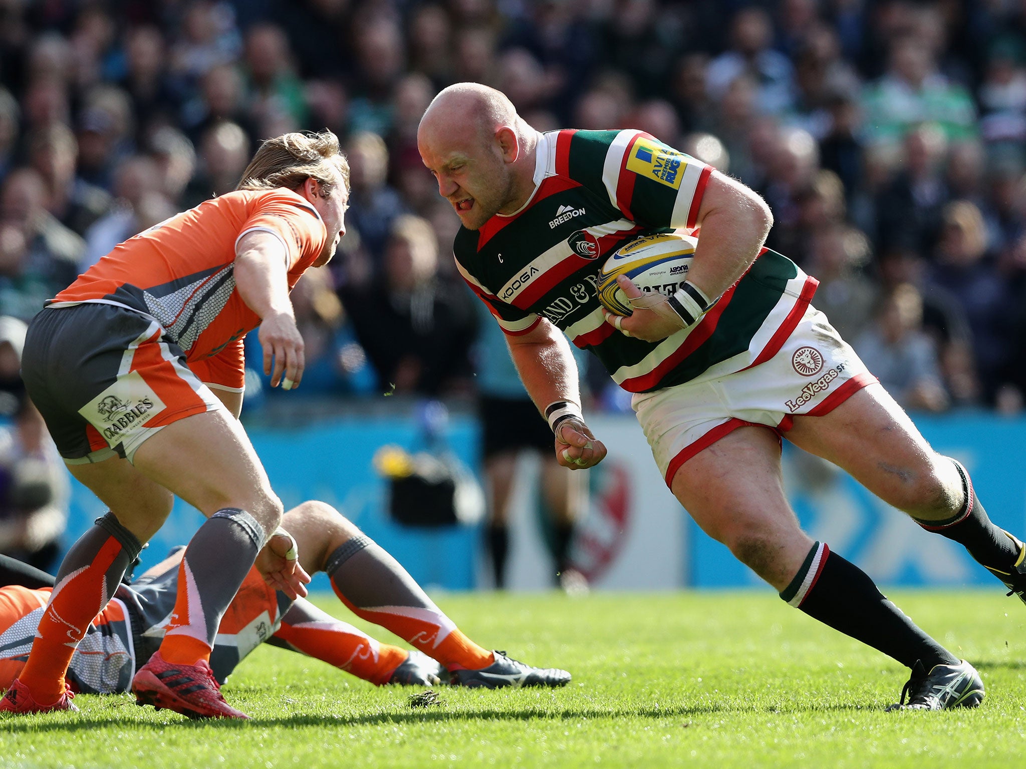 Dan Cole prepares to take the ball into contact