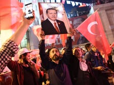 Turkey's Erdogan 'claims victory in vote to give him new powers'