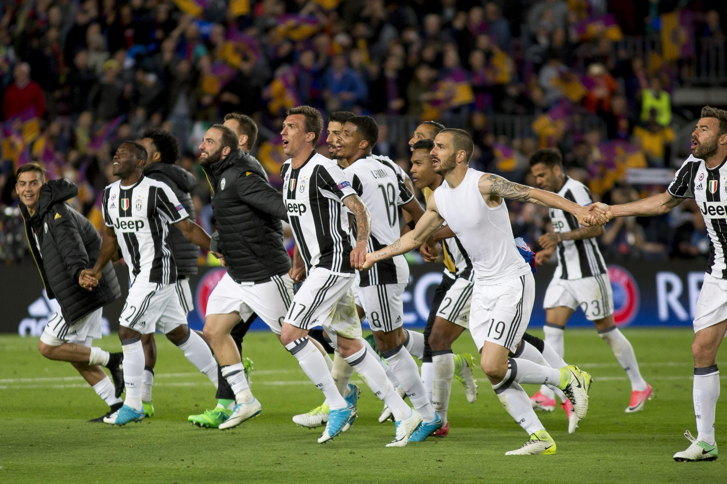 Juventus celebrate knocking out Barcelona
